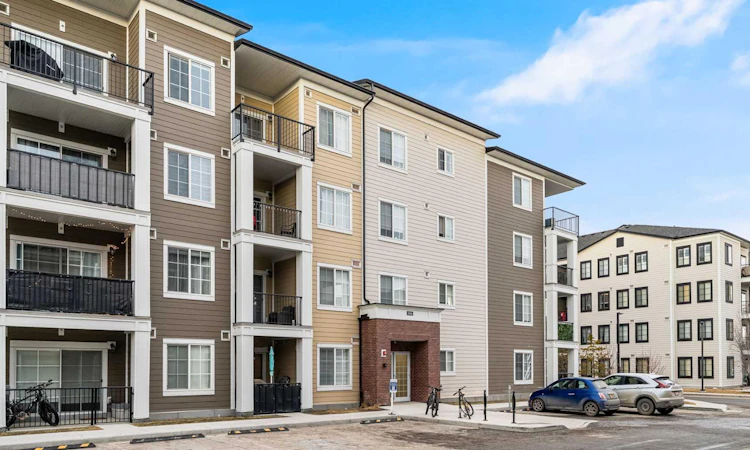 8403-151 Legacy Main Street SE