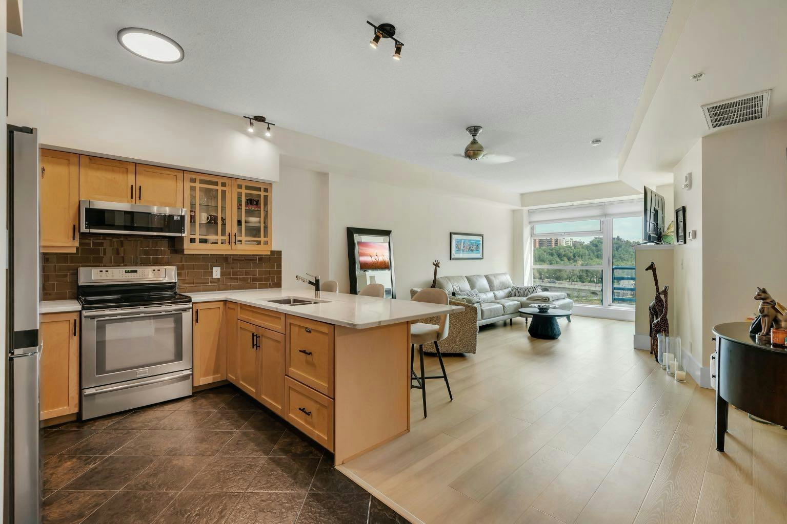 604-205 Riverfront Avenue SW, Calgary, AB, T2P 5K4