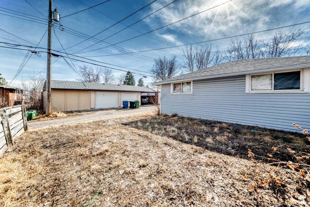 1610 40 Street SW, Calgary, AB, T3C 1W9 - 41