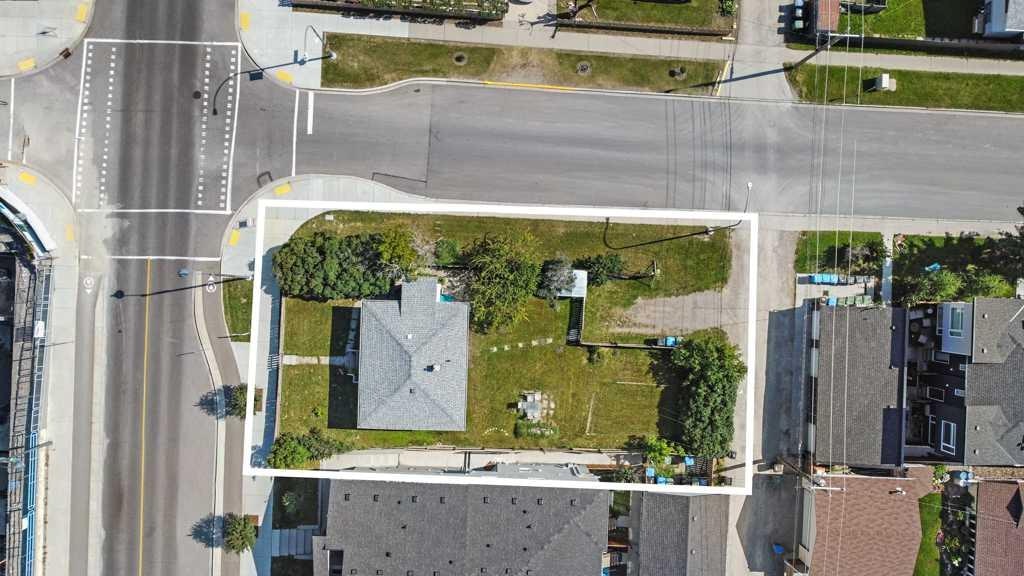 4503 Bowness Road NW, Calgary, AB, T3B 0A9 - 7