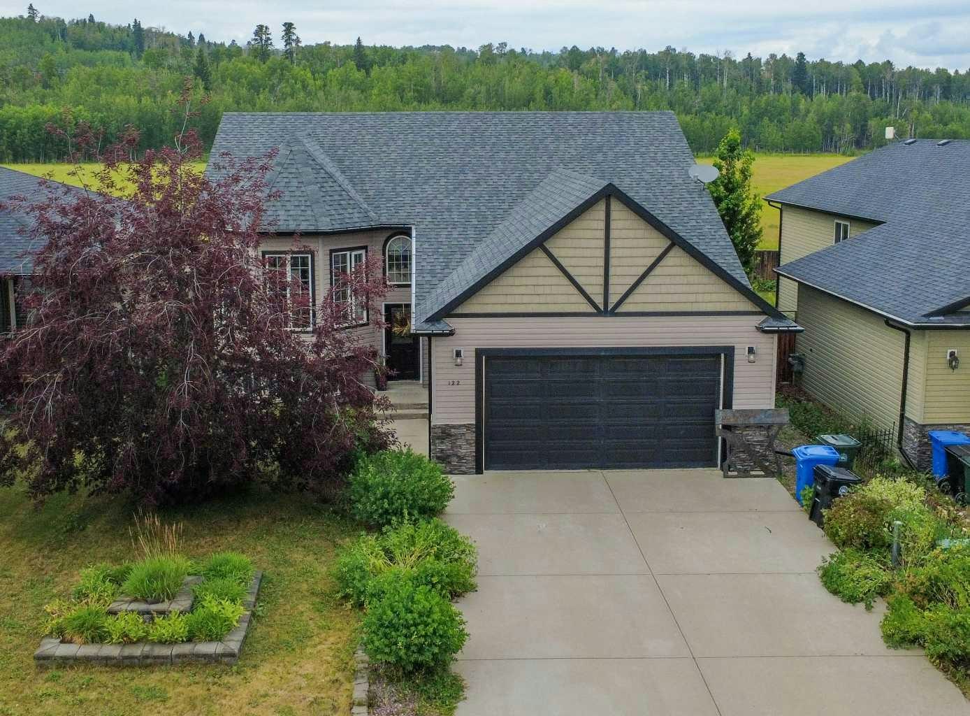 122 12 Avenue NE, Sundre, AB, T0M 1X0