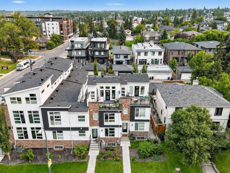 1703 31 Avenue SW, Calgary, AB, T2T 1S6 - 2