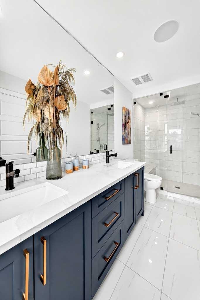 1703 31 Avenue SW, Calgary, AB, T2T 1S6 - 31