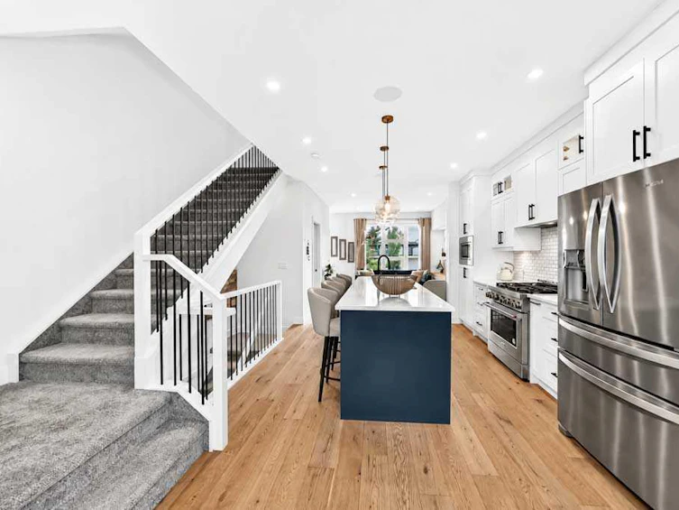 1703 31 Avenue SW, Calgary, AB, T2T 1S6 - 9