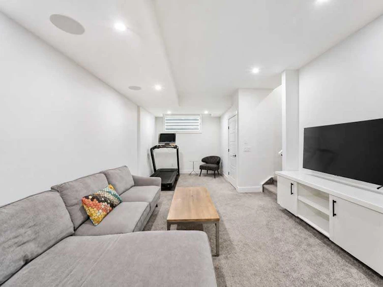 1703 31 Avenue SW, Calgary, AB, T2T 1S6 - 45