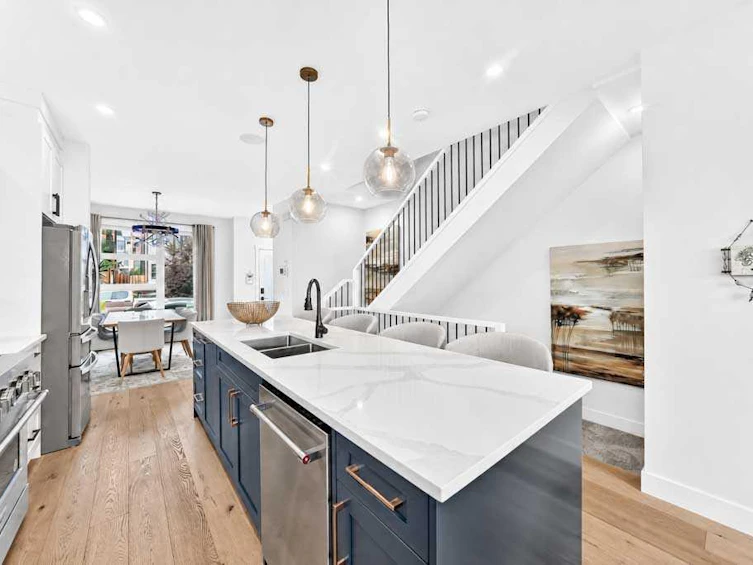1703 31 Avenue SW, Calgary, AB, T2T 1S6 - 13