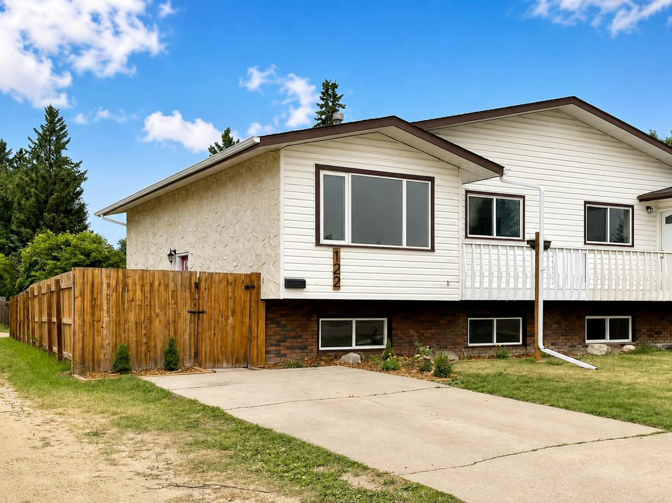 122 Allan Street, Red Deer, AB, T4R 1E7