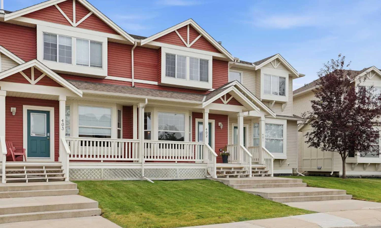402-703 Luxstone Square SW