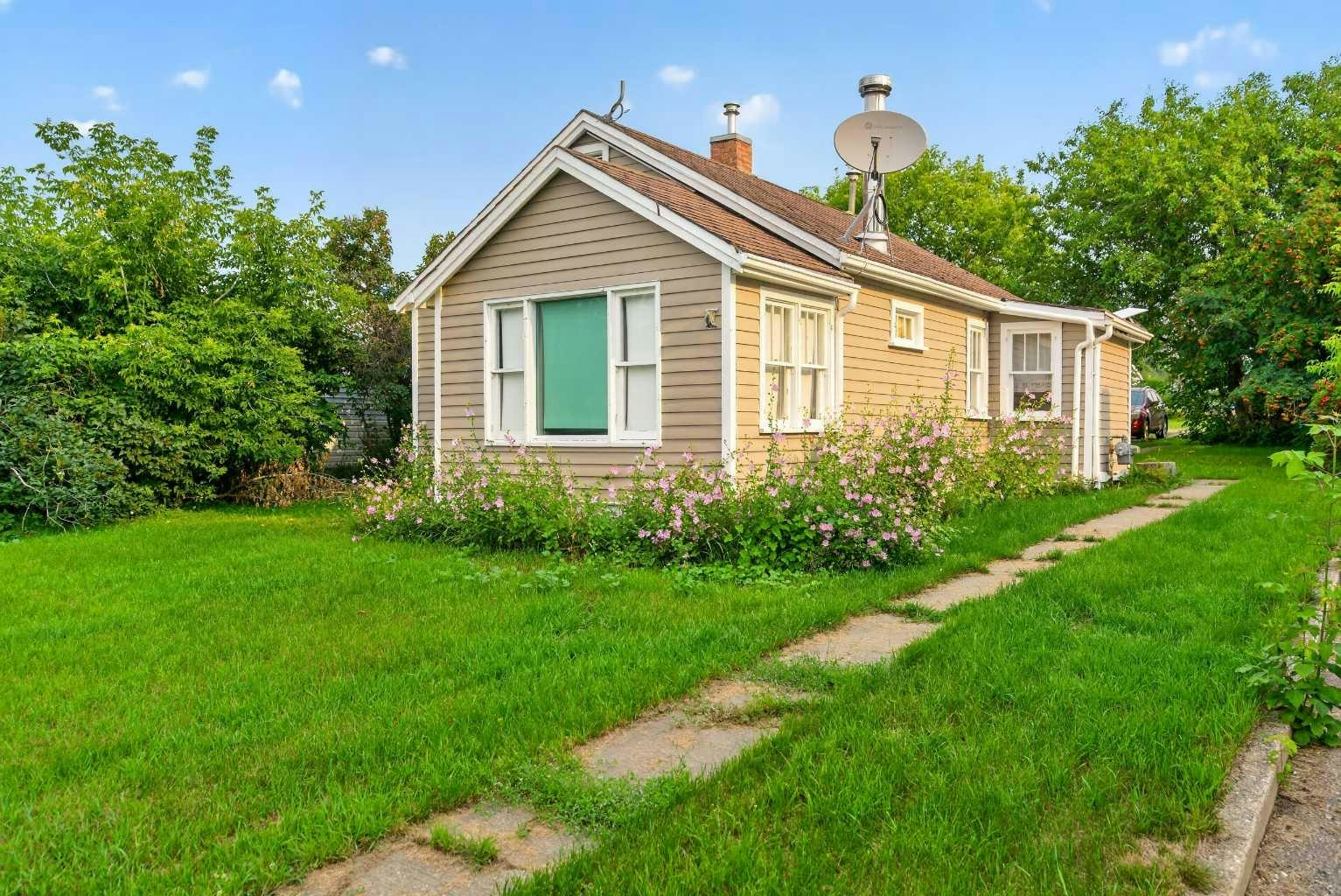 11216 106 Ave Avenue - 2
