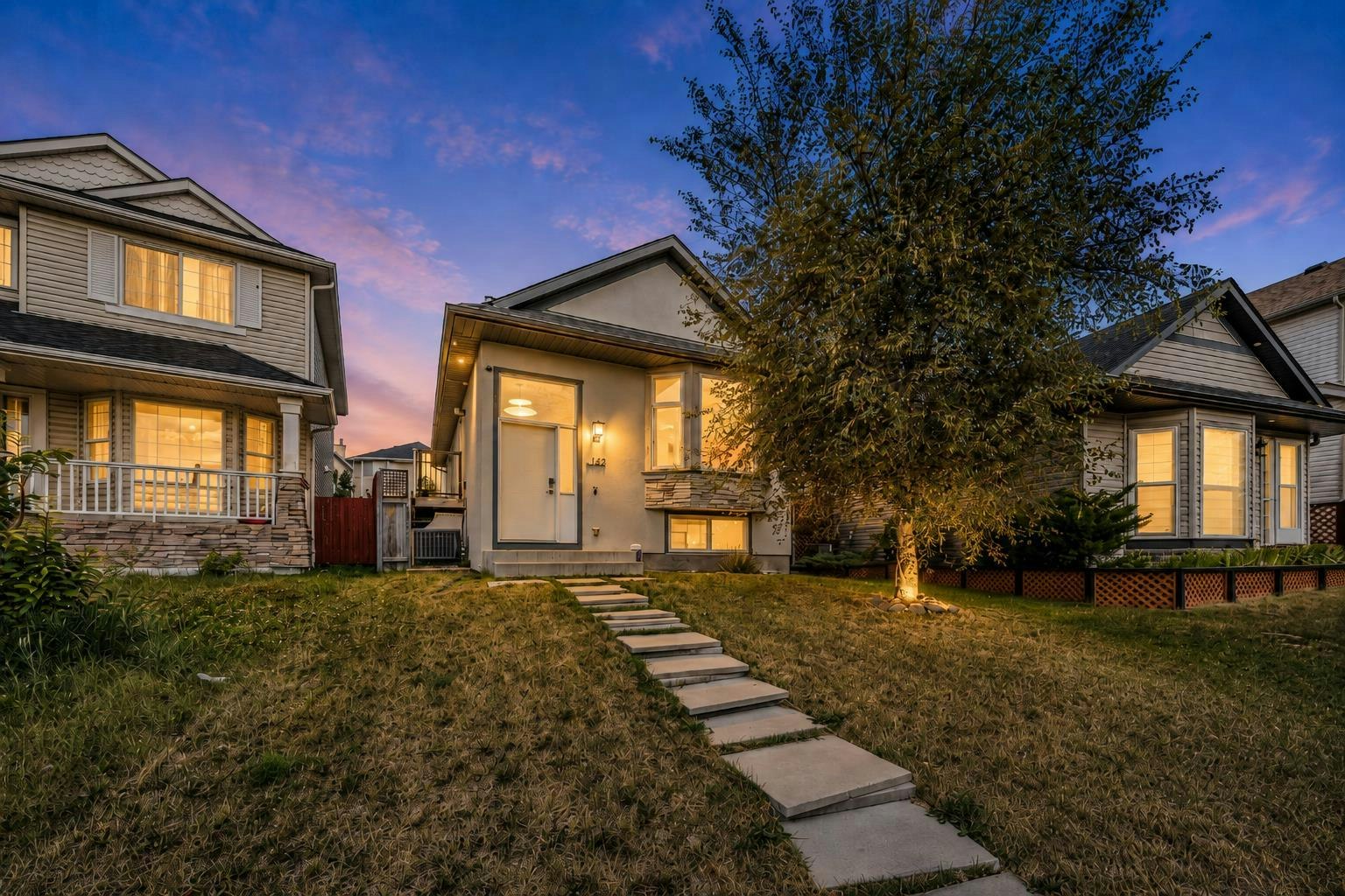 163 Taravista Street NE, Calgary, AB, T3J 4S3