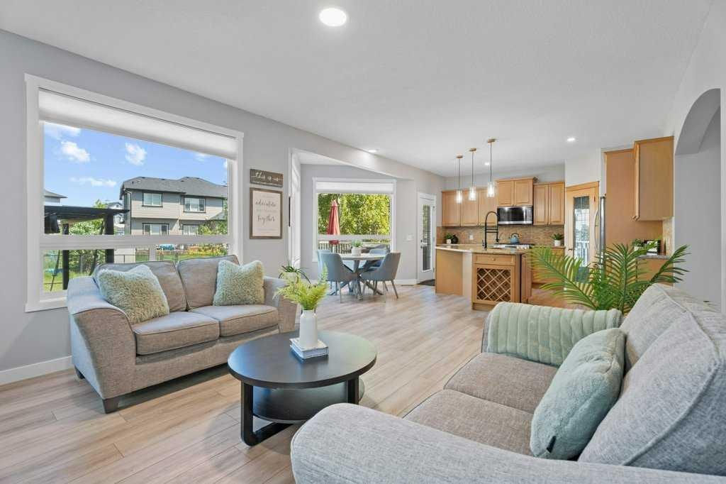100 Drake Landing Common, Okotoks, AB, T1S 2M7