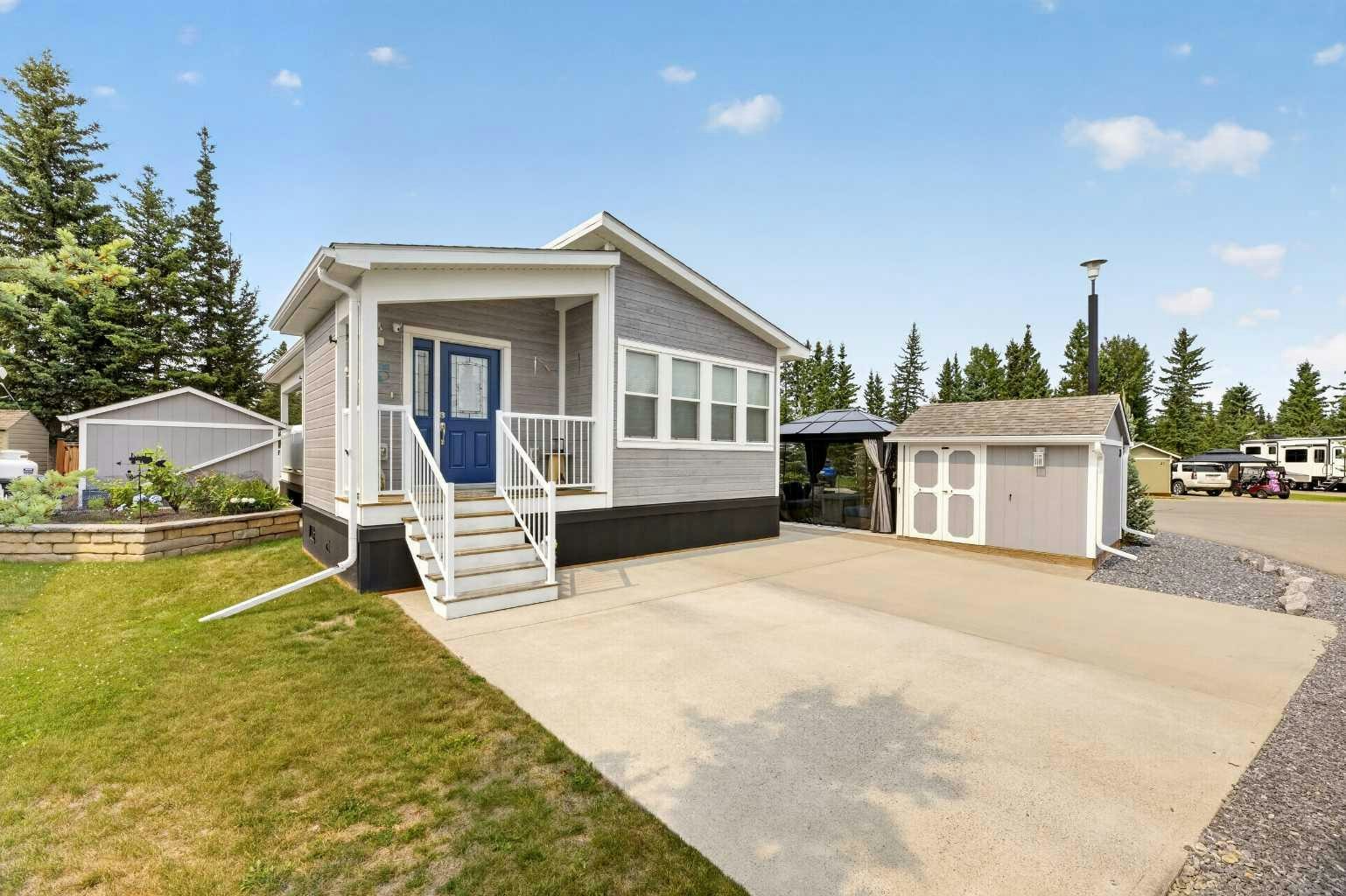 38-32351 Range Road 55, Rural Mountain View County, AB, T0M 1X0