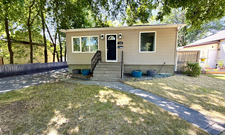 1408 12 Avenue S