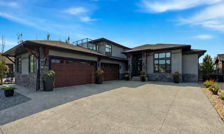 7 Kautz Close