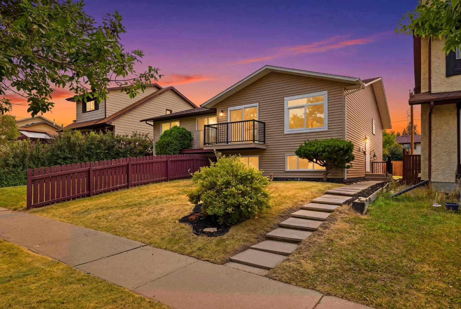 1387 Berkley Drive NW, Calgary, AB, T3K 1T5