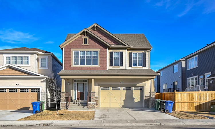 64 Cityside Common NE
