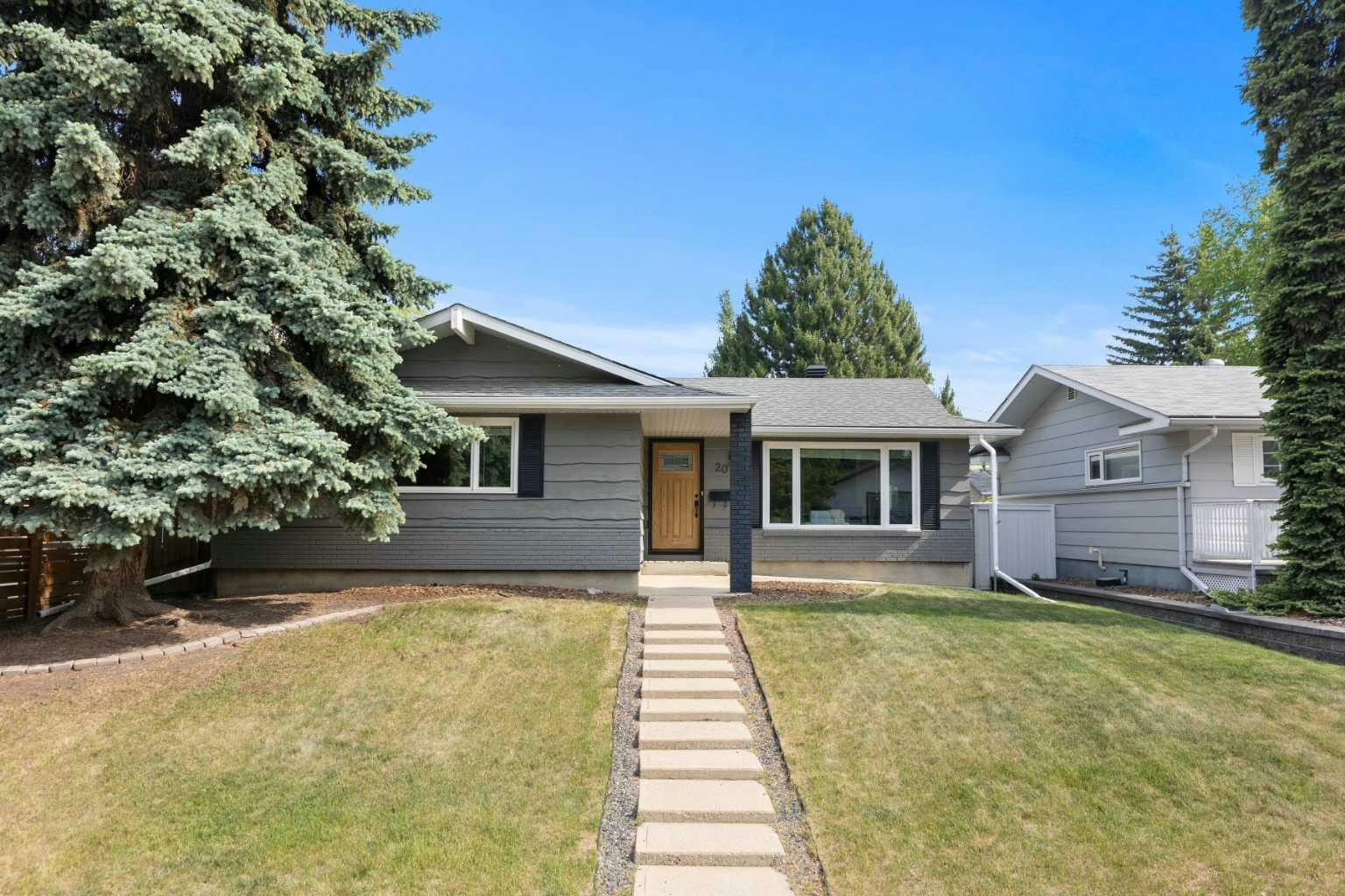 20 Mapleburn Drive SE, Calgary, AB, T2J 1Y4