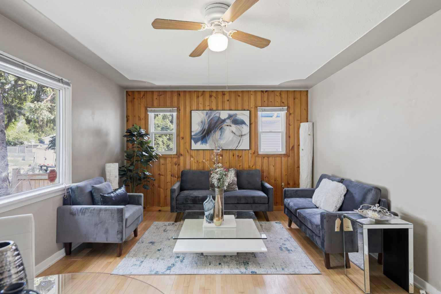 3711 Centre B Street NW, Calgary, AB, T2K 0W1