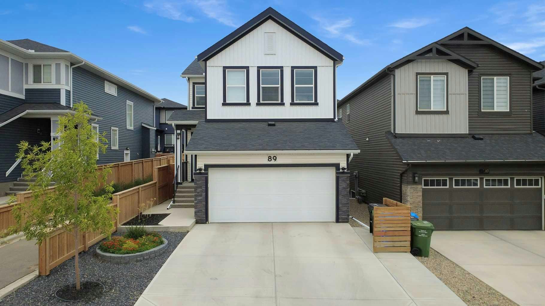 89 Amblehurst Gardens NW, Calgary, AB, T3P 1Z9
