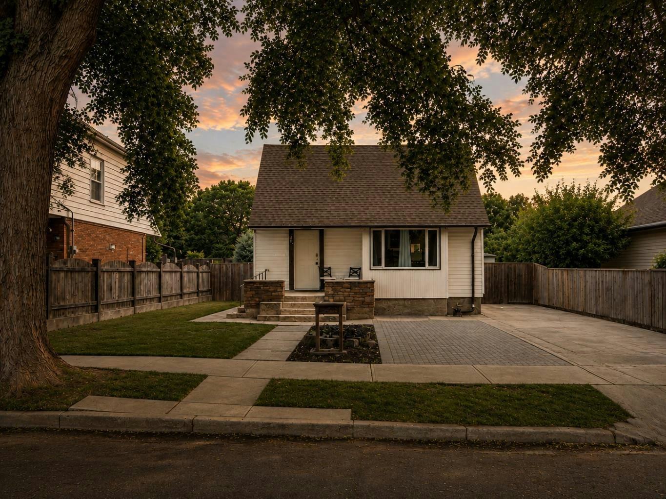 731 17 Street N, Lethbridge, AB, T1H 3E2