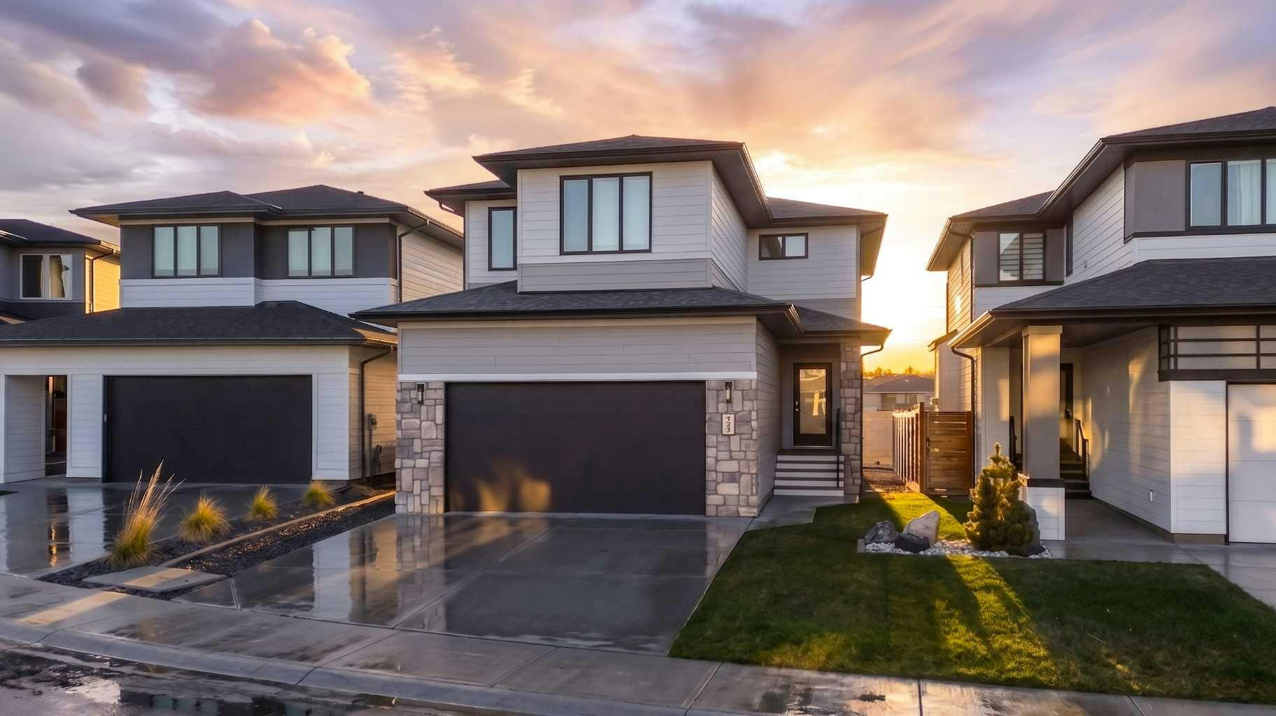 781 Atlantic Cove W, Lethbridge, AB, T1J 5S9