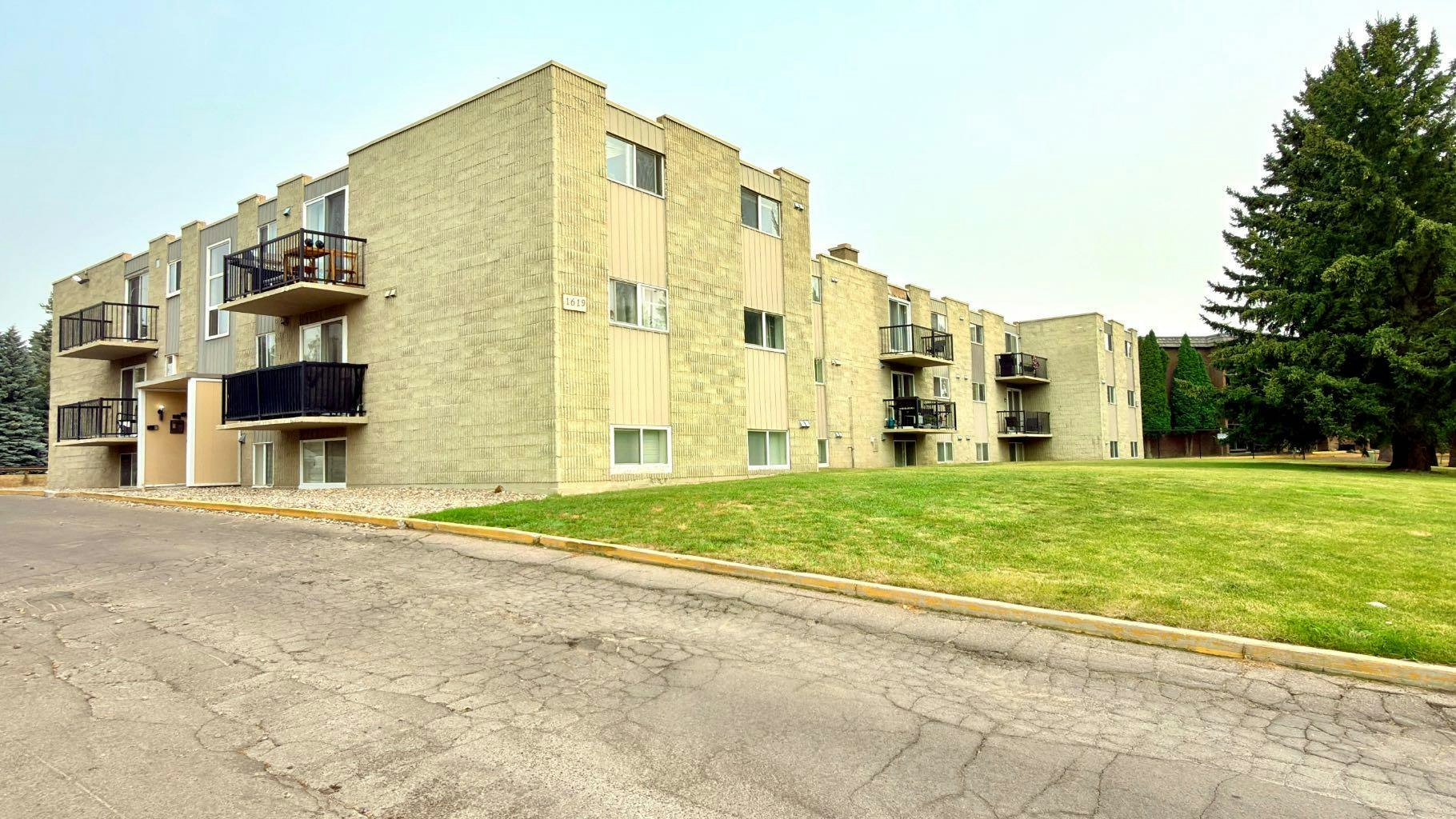 11-1619 Scenic Heights S, Lethbridge, AB, T1K 1N4