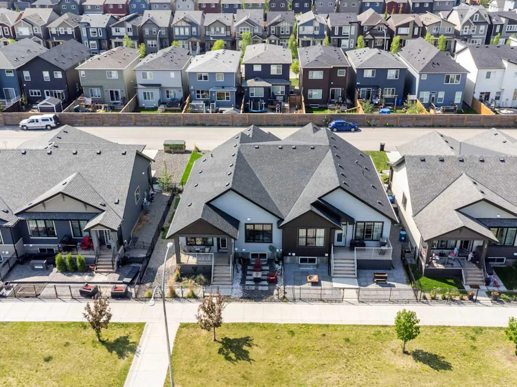 47 Walgrove Park SE, Calgary, AB, T2X 4N9 - 37