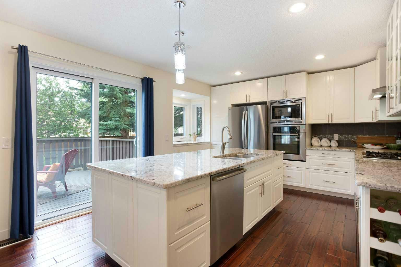 24 Sun Harbour Place SE, Calgary, AB, T2X 3B2 - 6