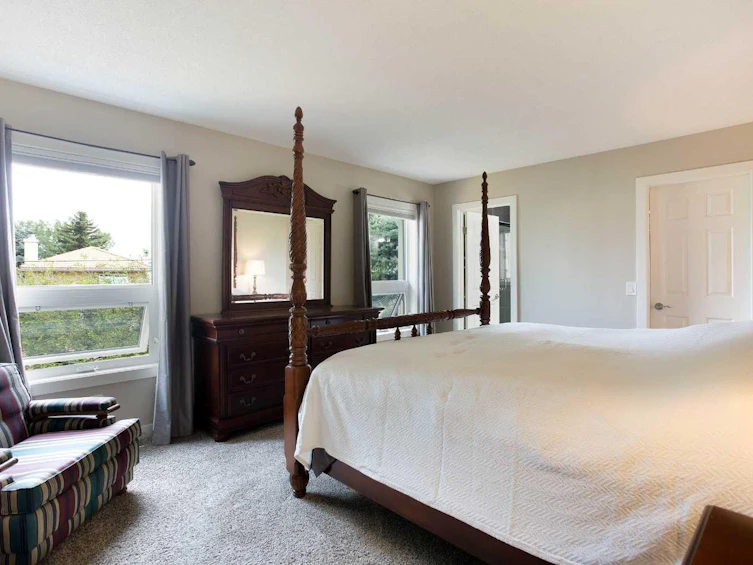 24 Sun Harbour Place SE, Calgary, AB, T2X 3B2 - 13