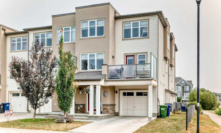 136 Windford Grove SW