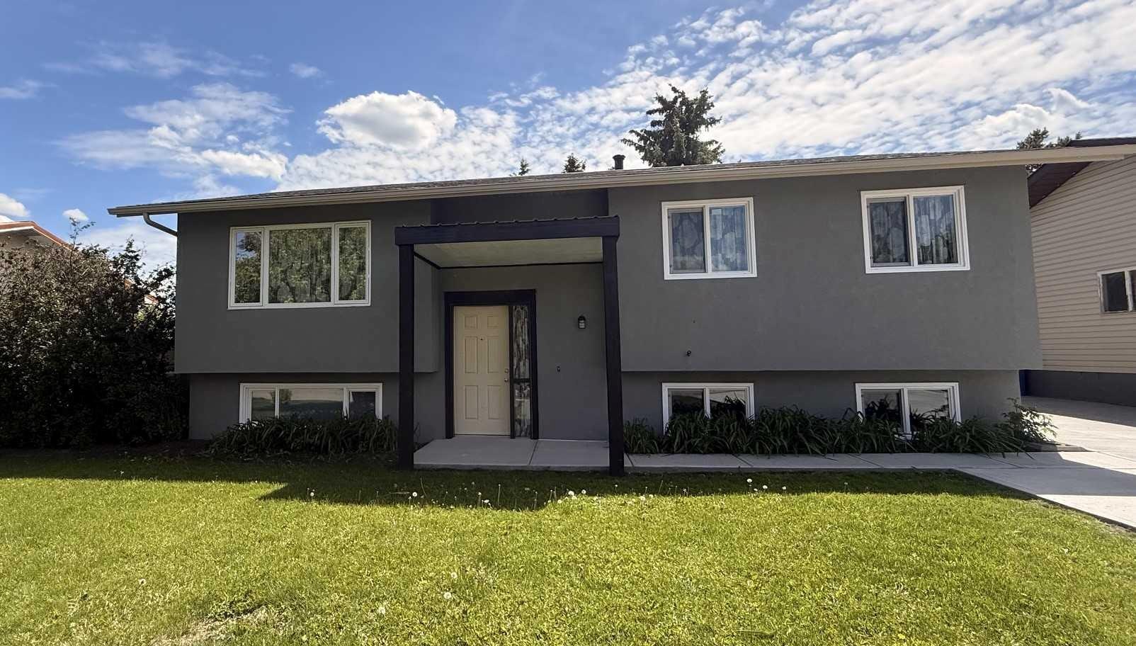 2305 17 Avenue, Didsbury, AB, T0M 0W0
