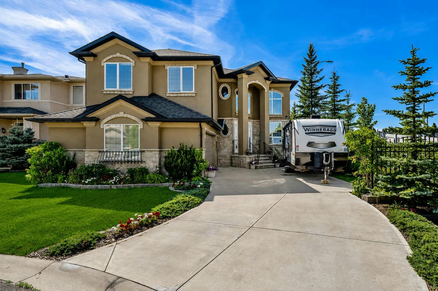 40 Sienna Park Crescent SW, Calgary, AB, T3H 5K7