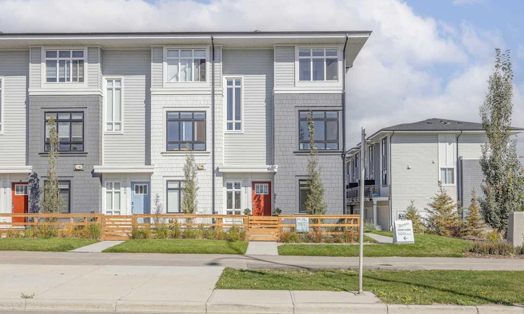 839 Belmont Drive SW
