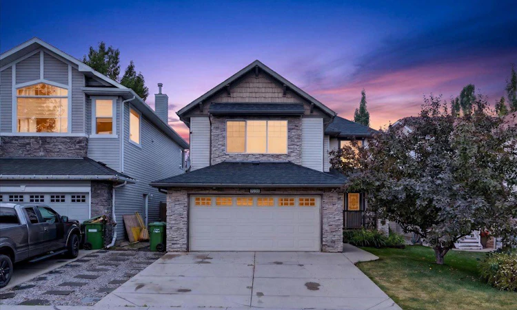 2745 Coopers Manor SW