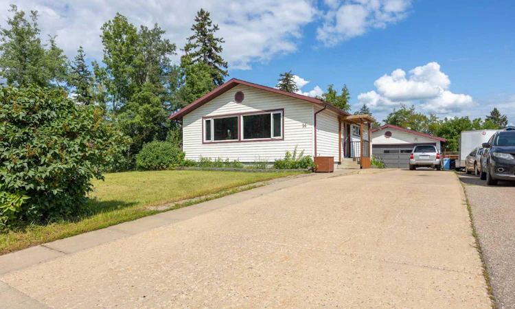 14 Saunderson Avenue