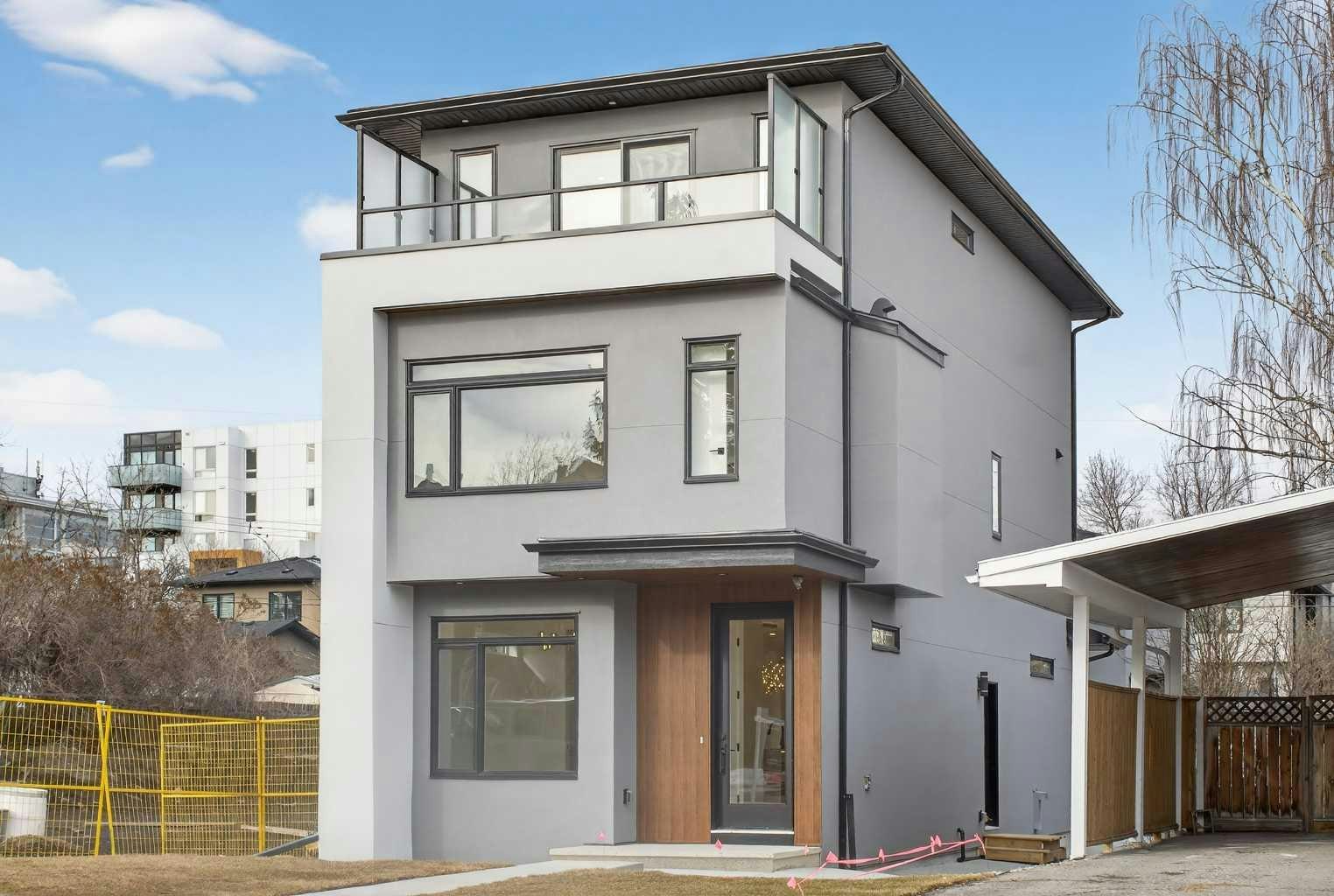 720 52 Avenue SW, Calgary, AB, T2V 0B5