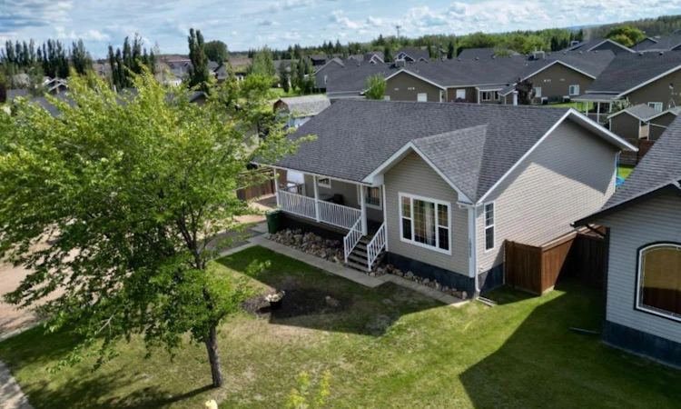 10905 98 Ave
