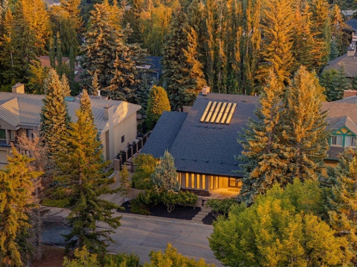 79 Bel Aire Place SW, Calgary, AB, T2V 2C3