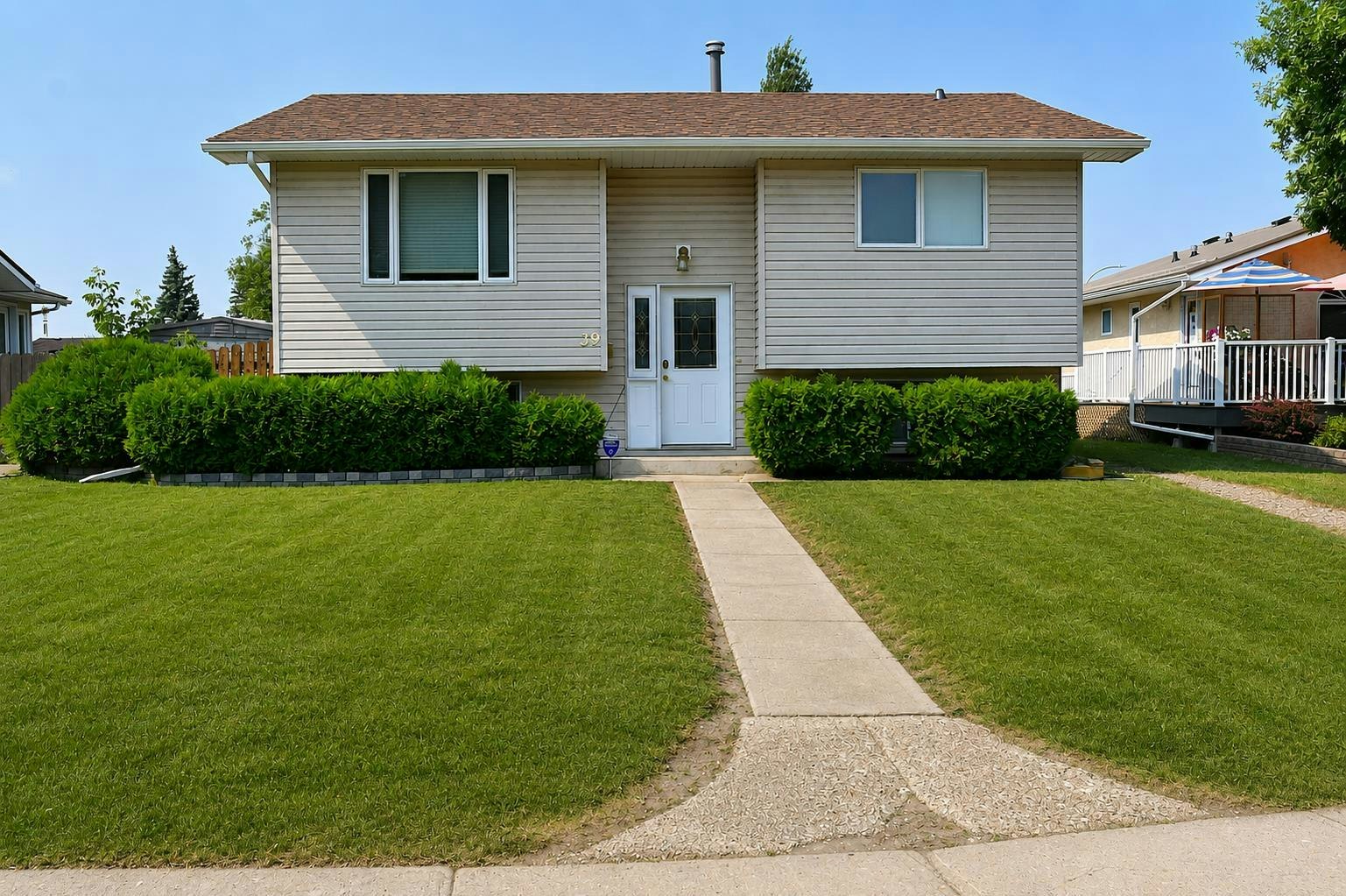 39 Chinook Road W, Brooks, AB, T1R 0C6