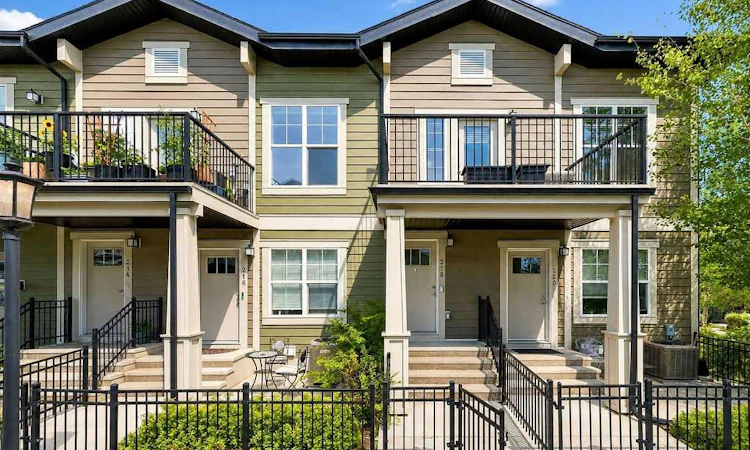 218 Cranford SE