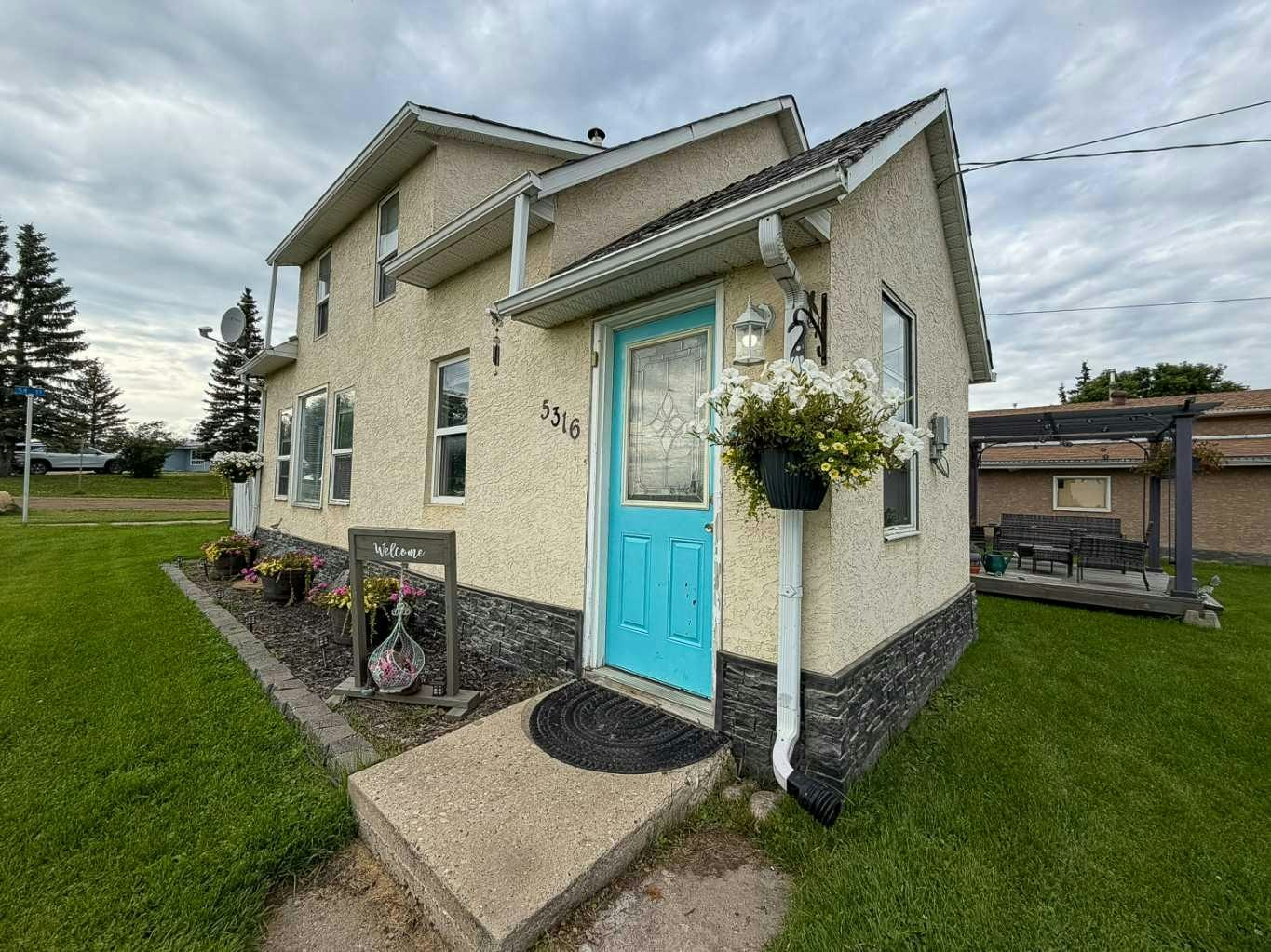 5316 46 Avenue, Mayerthorpe, AB, T0E 1N0