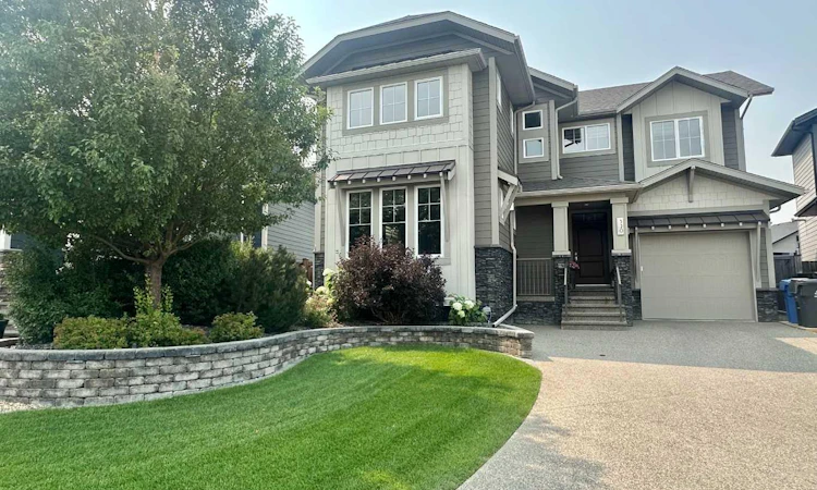 320 Stonecrest Place W