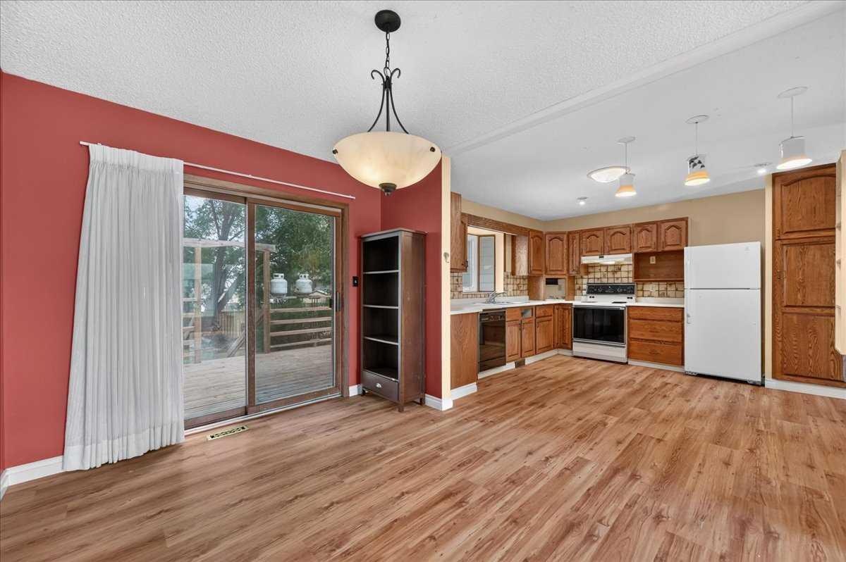 714 9 Avenue SE, High River, AB, T1V 1K3 - 11