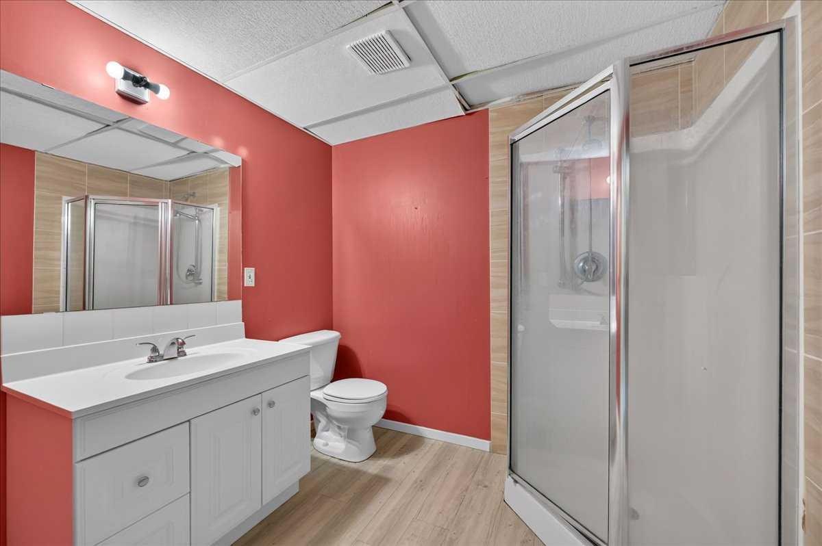 714 9 Avenue SE, High River, AB, T1V 1K3 - 32