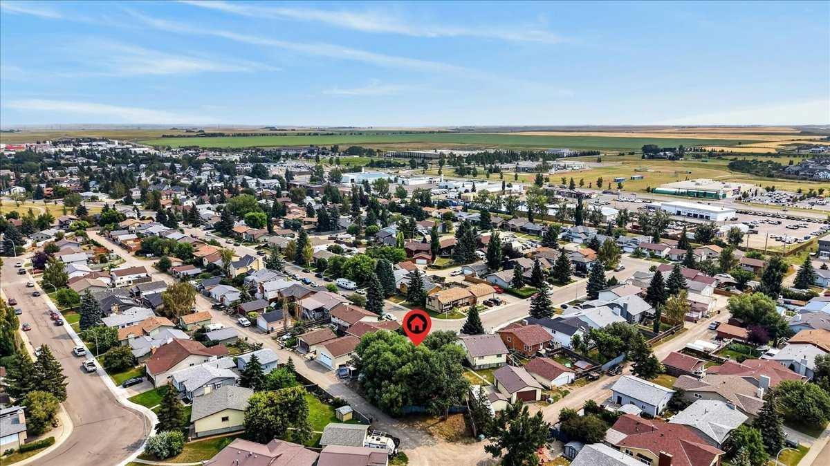 714 9 Avenue SE, High River, AB, T1V 1K3 - 46