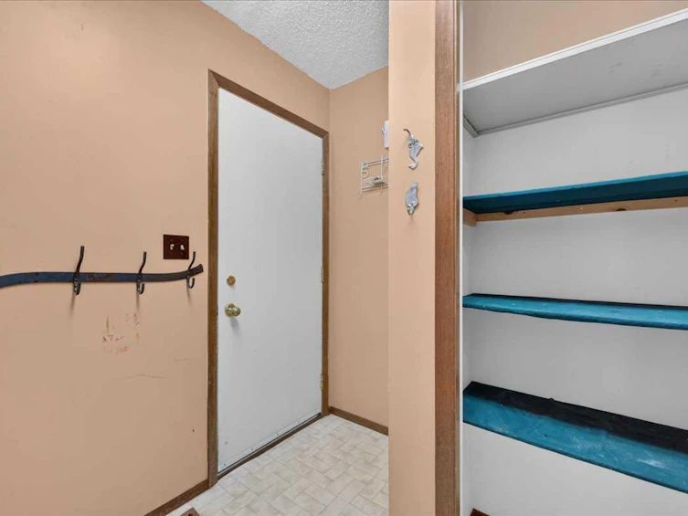 714 9 Avenue SE, High River, AB, T1V 1K3 - 18