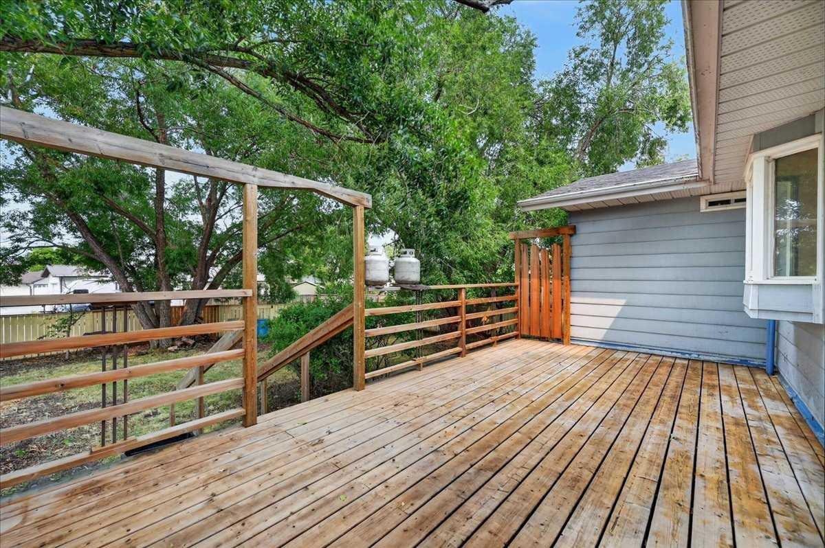 714 9 Avenue SE, High River, AB, T1V 1K3 - 38