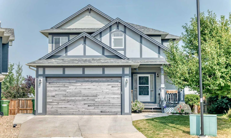 325 Luxstone Green SW