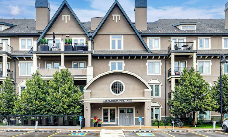 312-20 Mahogany Mews SE