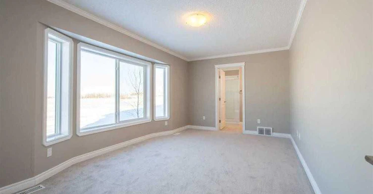 B-5215 52 Street, Valleyview, AB, T0H 3N0 - 4